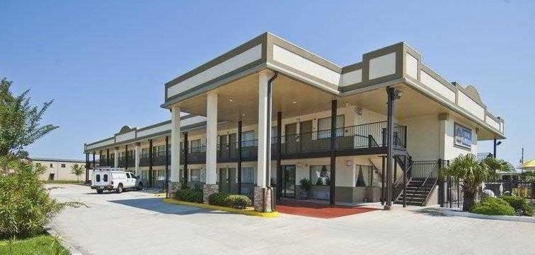 Days Inn By Wyndham Gonzales Exteriér fotografie