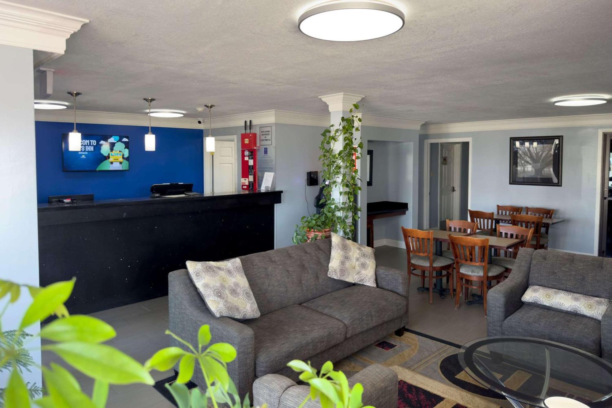 Days Inn By Wyndham Gonzales Exteriér fotografie